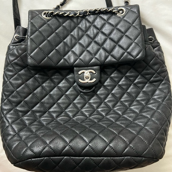 CHANEL URBAN SPIRIT CHAIN LAMBSKIN QUILTED BACKPACK - Picture 12 of 16